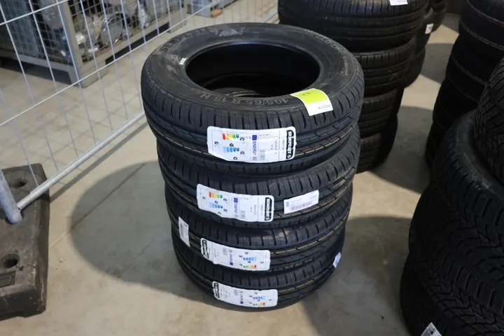 Semperit Speed Life 3 - Sommerreifen Set Größe: 195/65 R 15